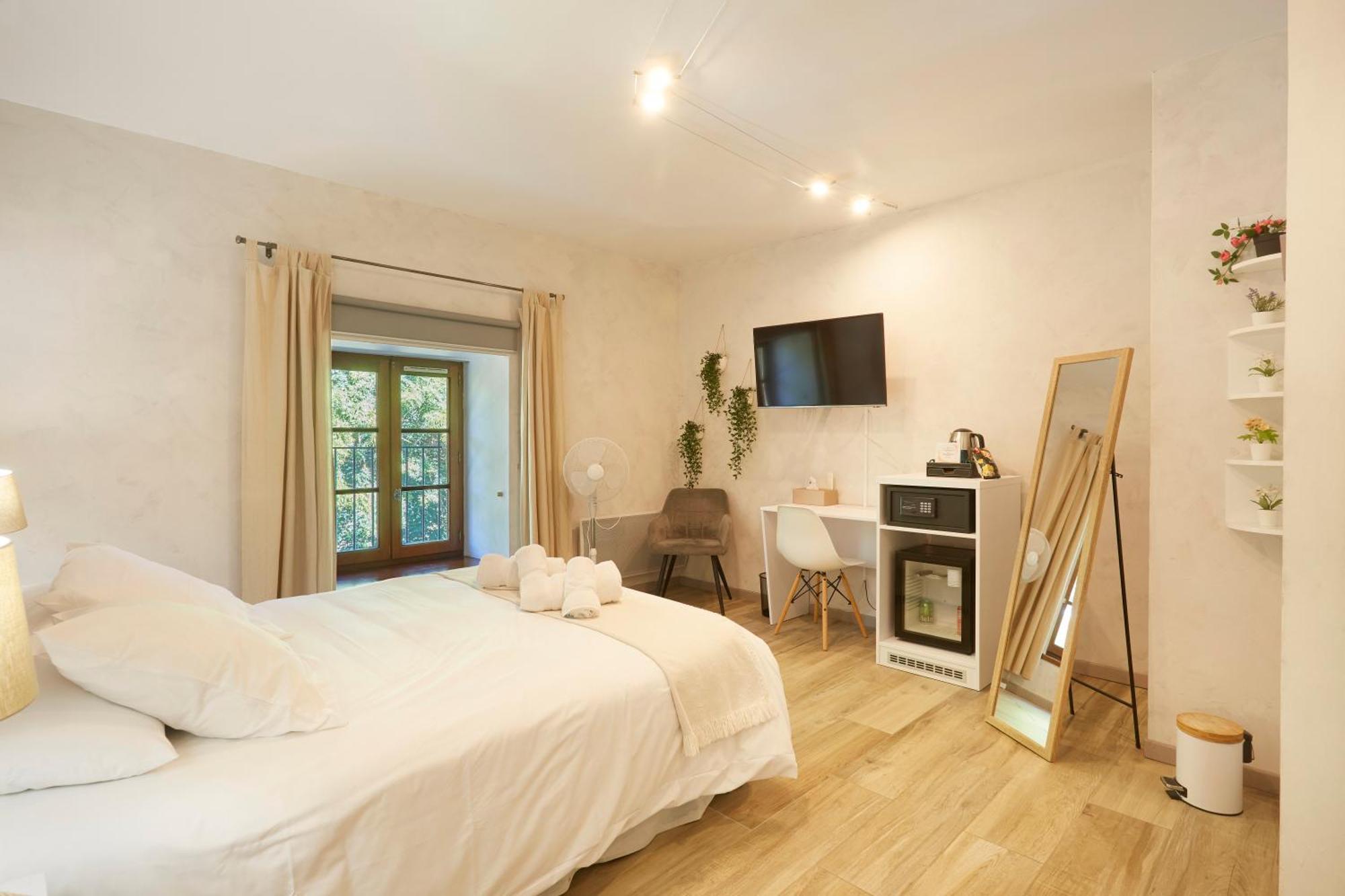 Domaine De 4*